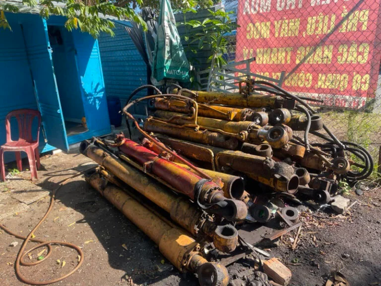 Thu mua sắt thép phế liệu